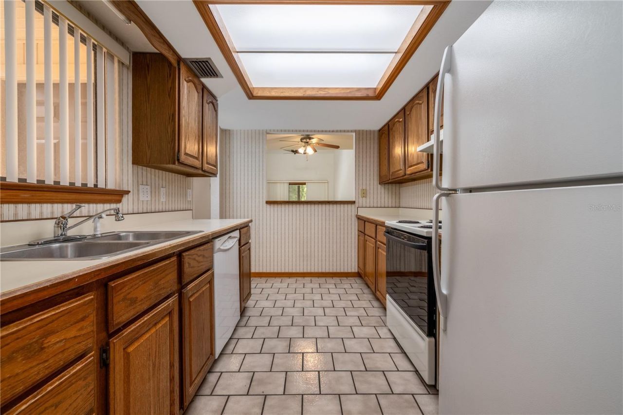 367 Castlewood Lane, New Smyrna Beach, FL 32168 Photo