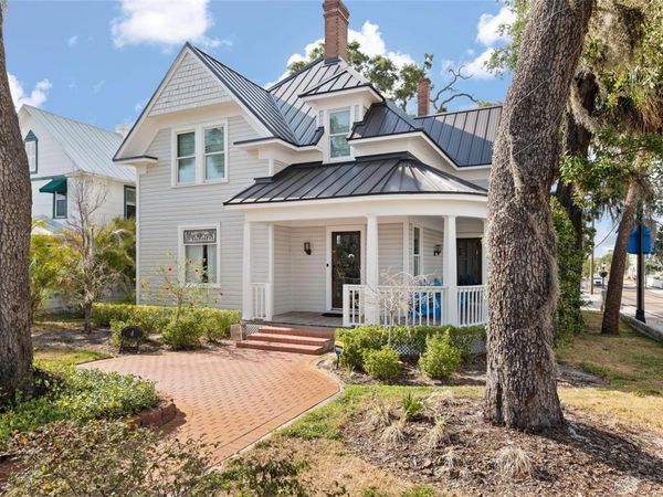 4 W ORANGE STREET, TARPON SPRINGS, FL 34689