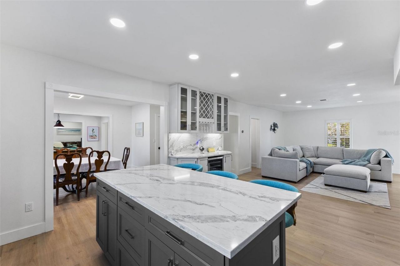 7100 Park Street S, Saint Petersburg, FL 33707 Photo