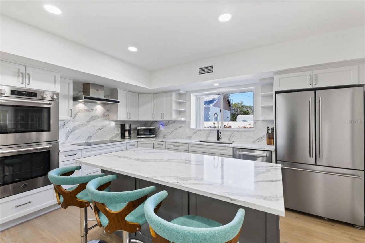 7100 Park Street S, Saint Petersburg, FL 33707 Photo