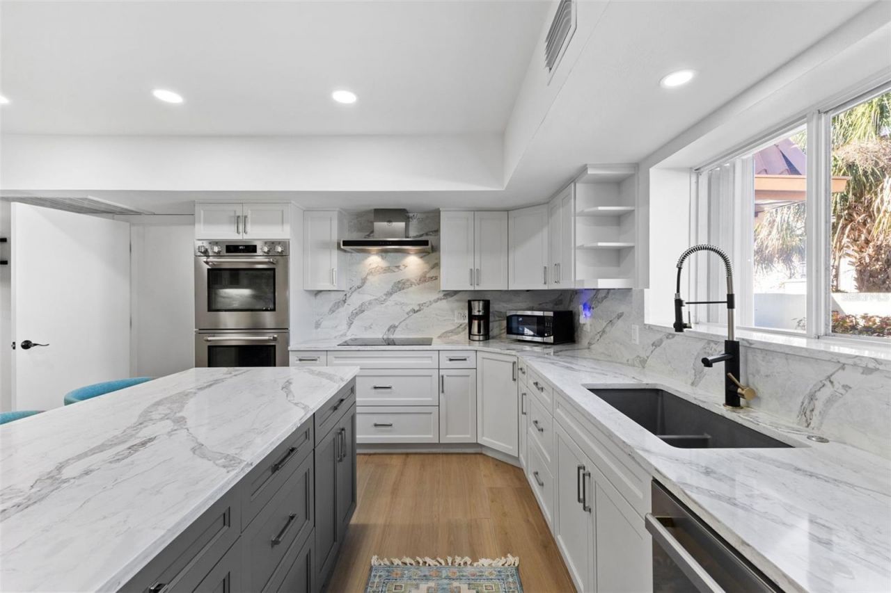 7100 Park Street S, Saint Petersburg, FL 33707 Photo