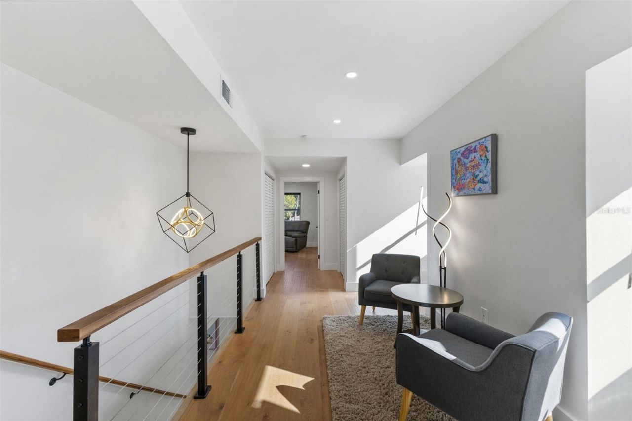 7100 Park Street S, Saint Petersburg, FL 33707 Photo