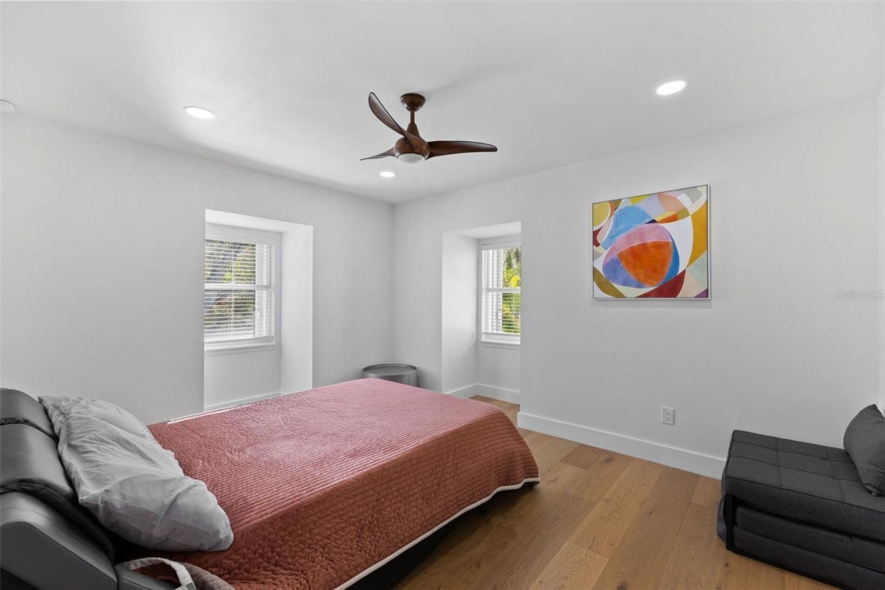 7100 Park Street S, Saint Petersburg, FL 33707 Photo