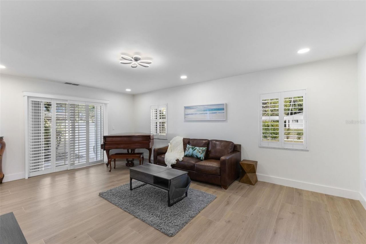 7100 Park Street S, Saint Petersburg, FL 33707 Photo