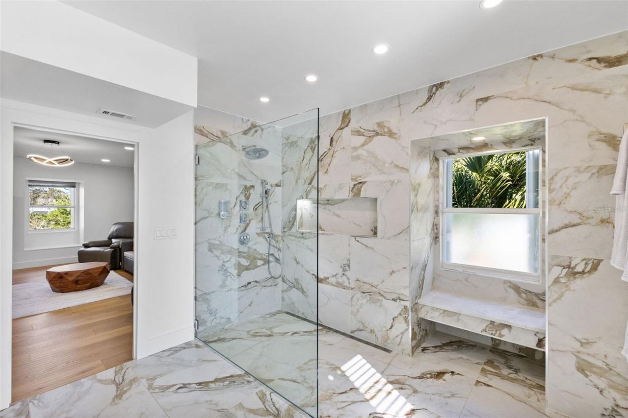 7100 Park Street S, Saint Petersburg, FL 33707 Photo