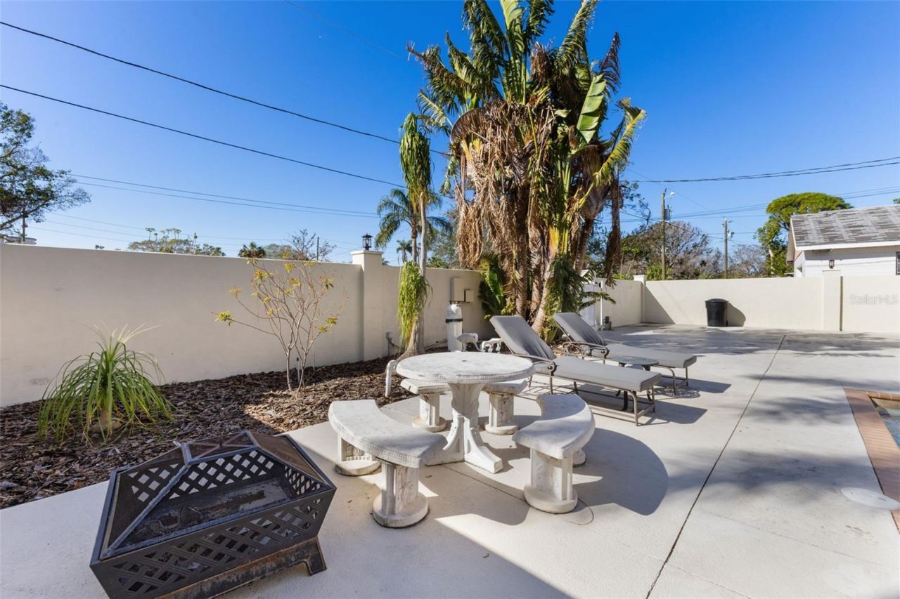 7100 Park Street S, Saint Petersburg, FL 33707 Photo