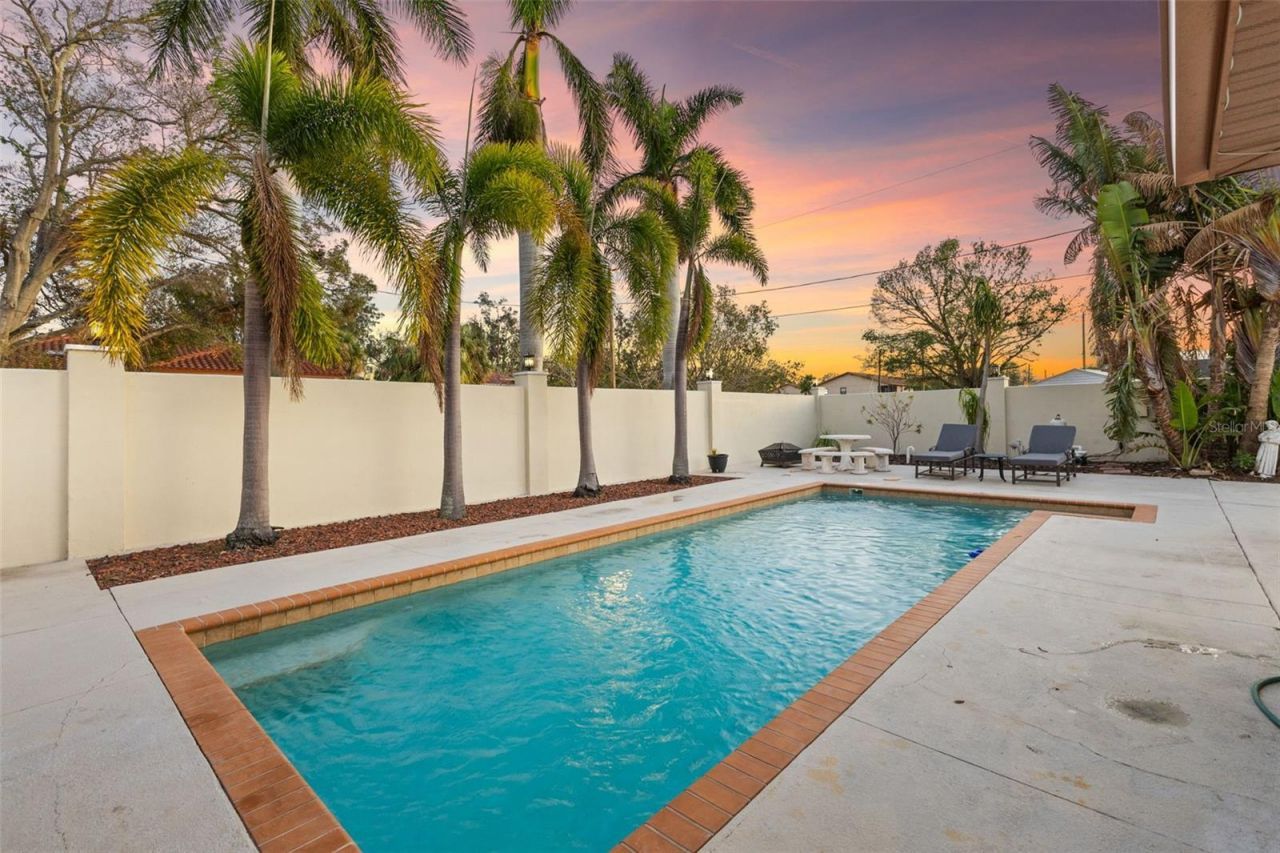 7100 Park Street S, Saint Petersburg, FL 33707 Photo