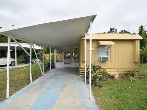 3306 PEACHTREE HILL ROAD, LAKELAND, FL 33801