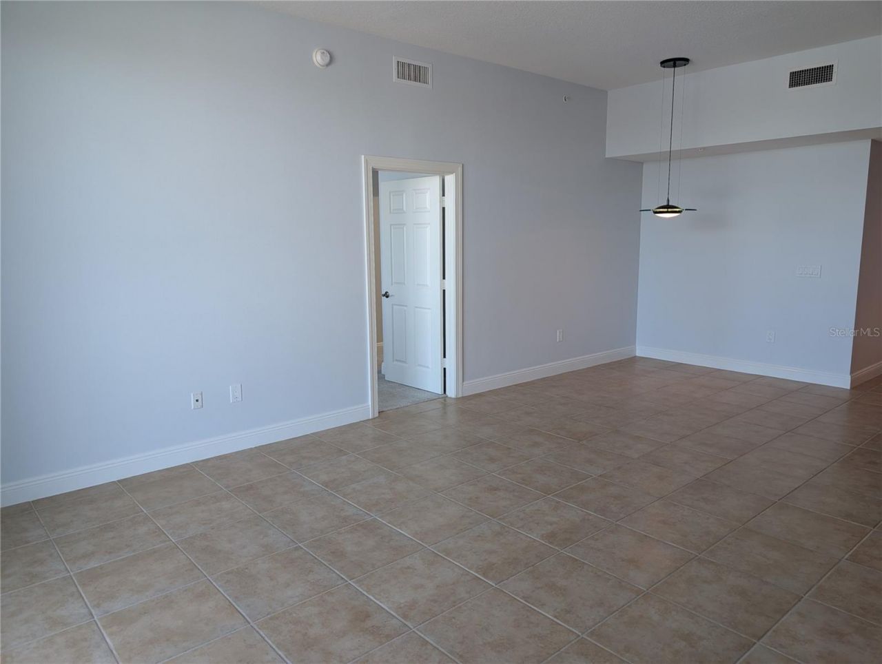 800 N Tamiami Trail, Unit 1502, Sarasota, FL 34236 Photo