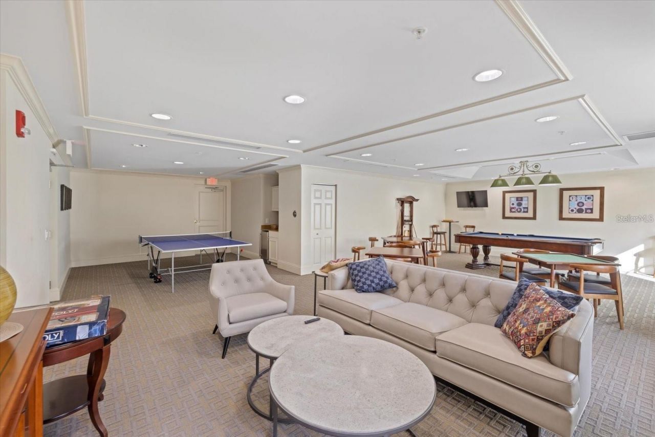 800 N Tamiami Trail, Unit 1502, Sarasota, FL 34236 Photo