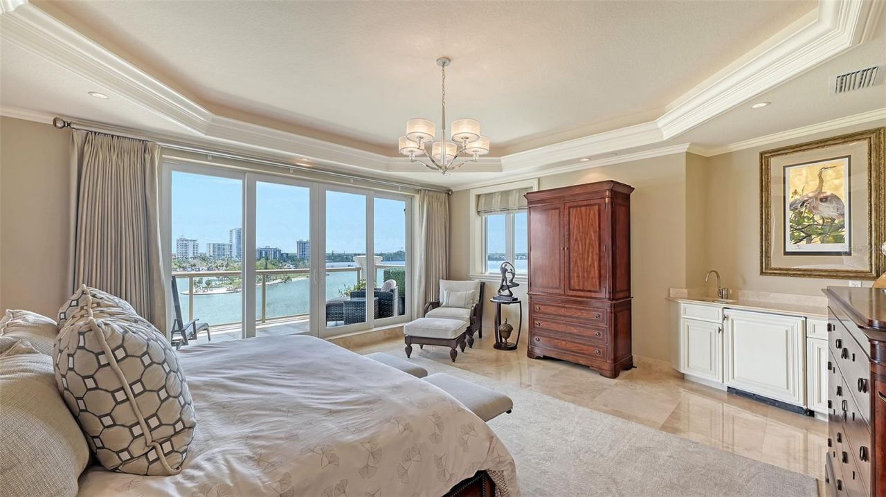 464 Golden Gate Point, Unit 702, Sarasota, FL 34236 Photo