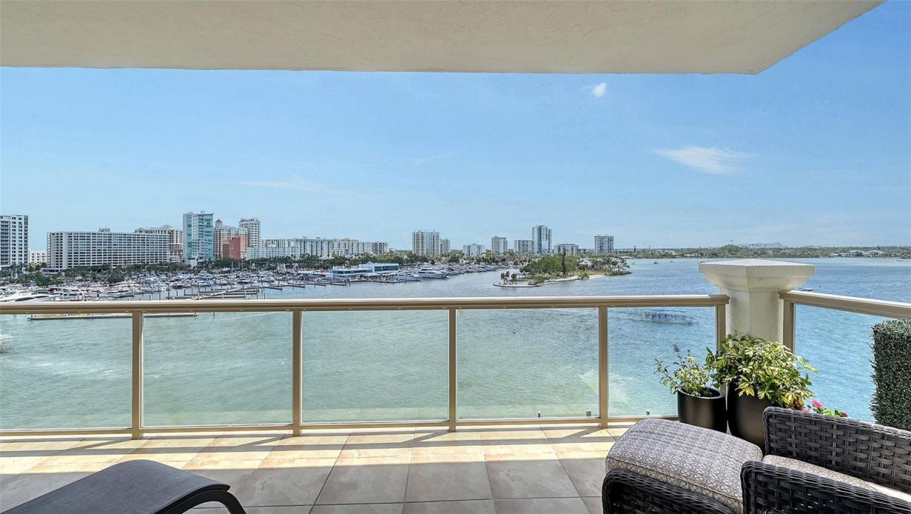 464 Golden Gate Point, Unit 702, Sarasota, FL 34236 Photo