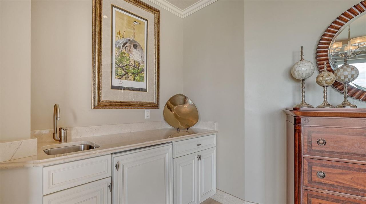 464 Golden Gate Point, Unit 702, Sarasota, FL 34236 Photo