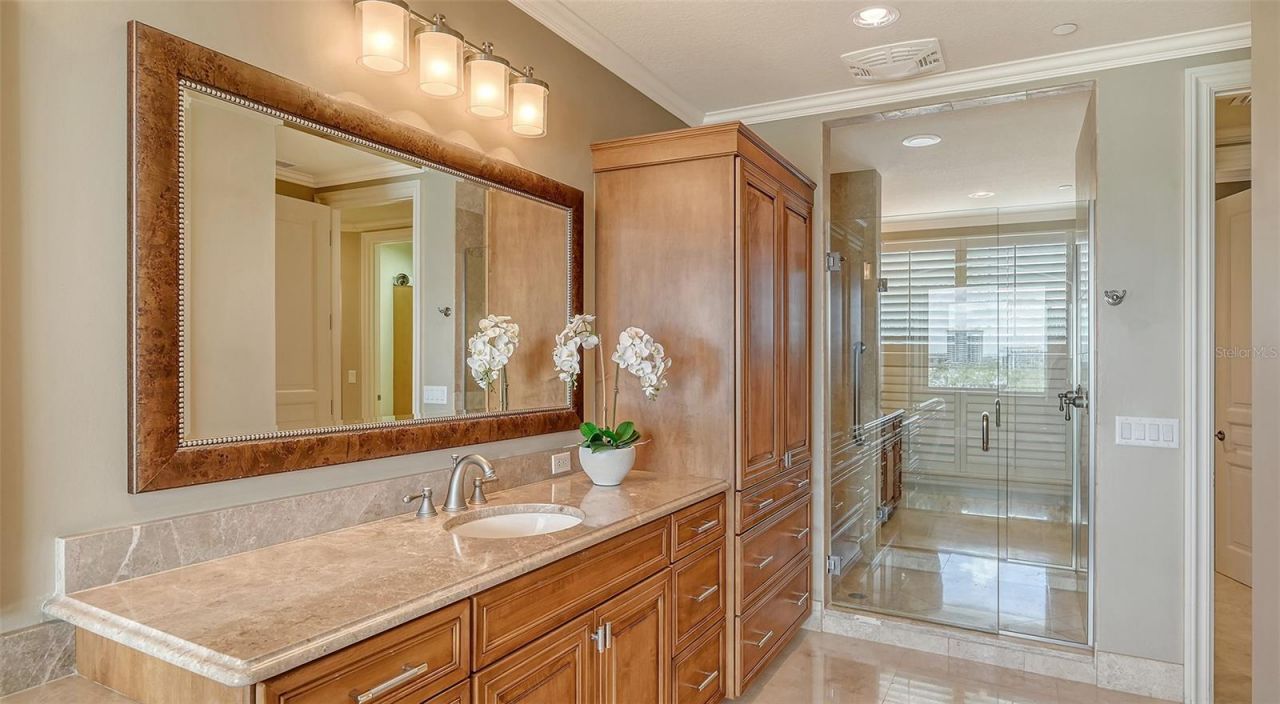 464 Golden Gate Point, Unit 702, Sarasota, FL 34236 Photo