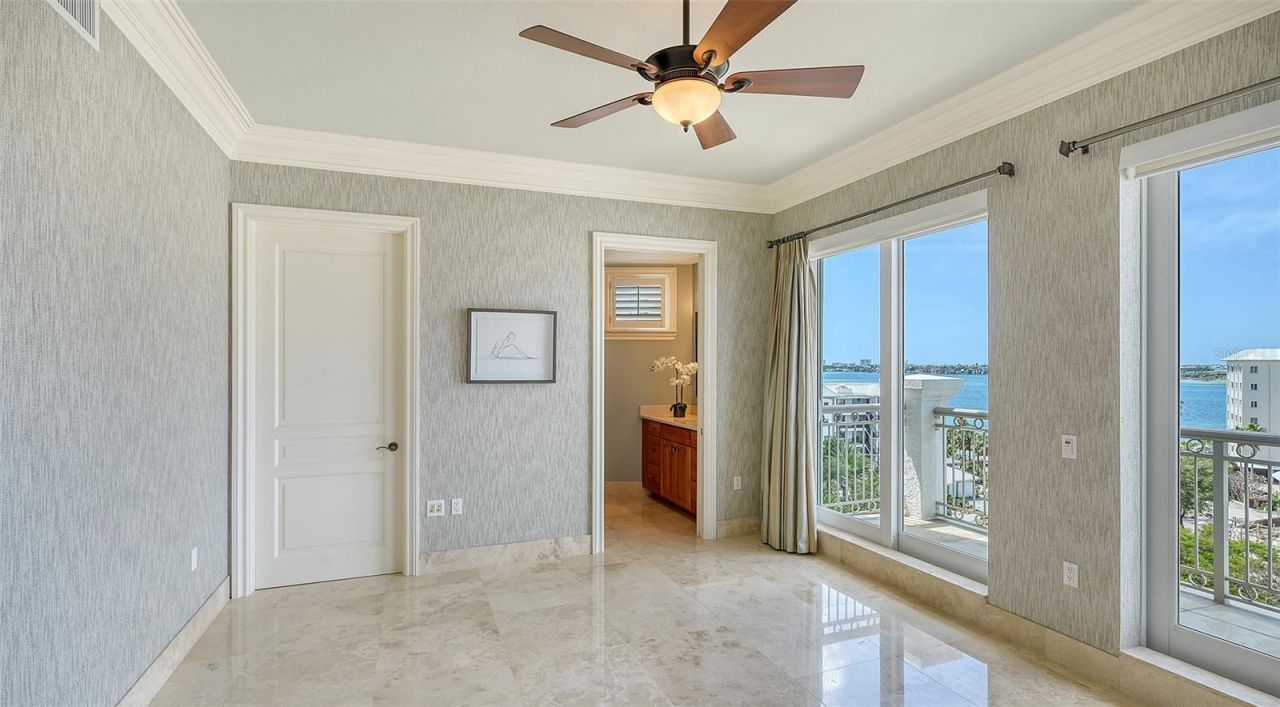 464 Golden Gate Point, Unit 702, Sarasota, FL 34236 Photo
