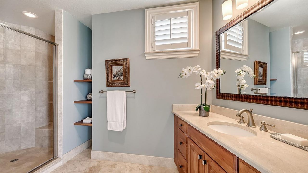 464 Golden Gate Point, Unit 702, Sarasota, FL 34236 Photo