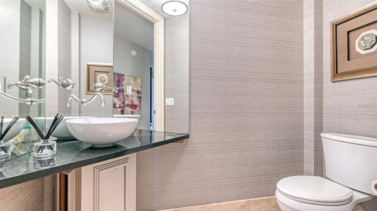 464 Golden Gate Point, Unit 702, Sarasota, FL 34236 Photo