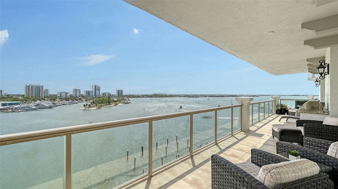 464 Golden Gate Point, Unit 702, Sarasota, FL 34236 Photo