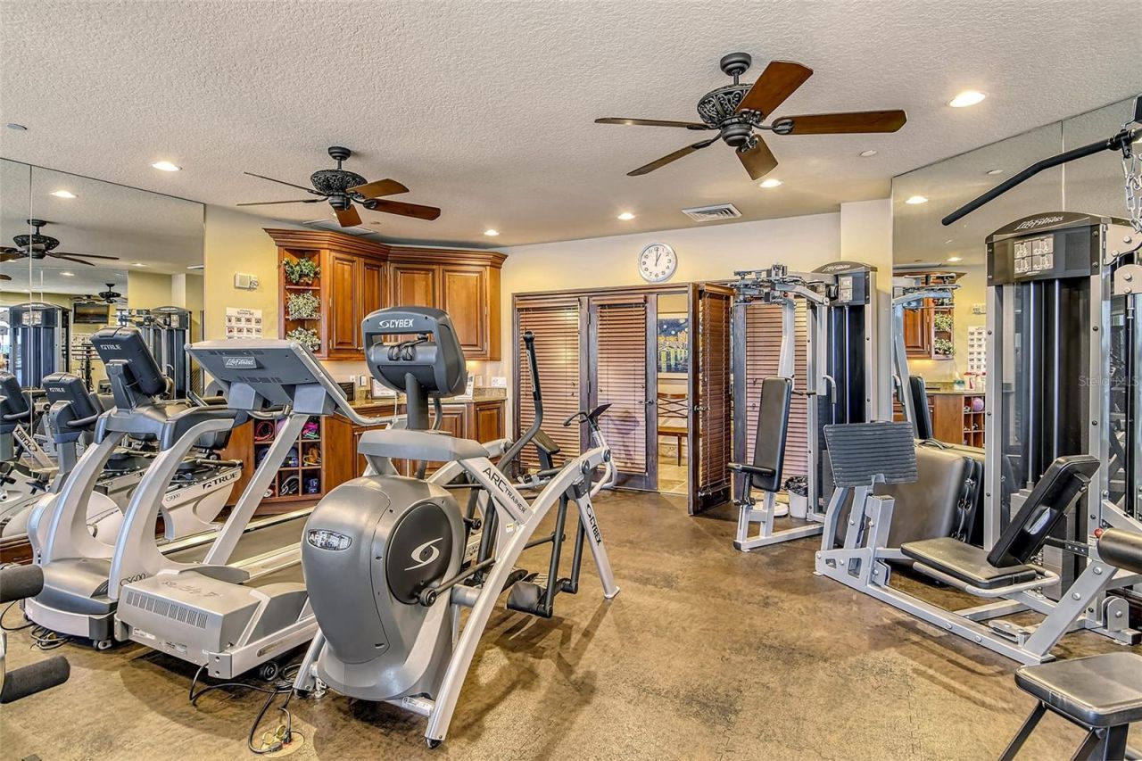464 Golden Gate Point, Unit 702, Sarasota, FL 34236 Photo