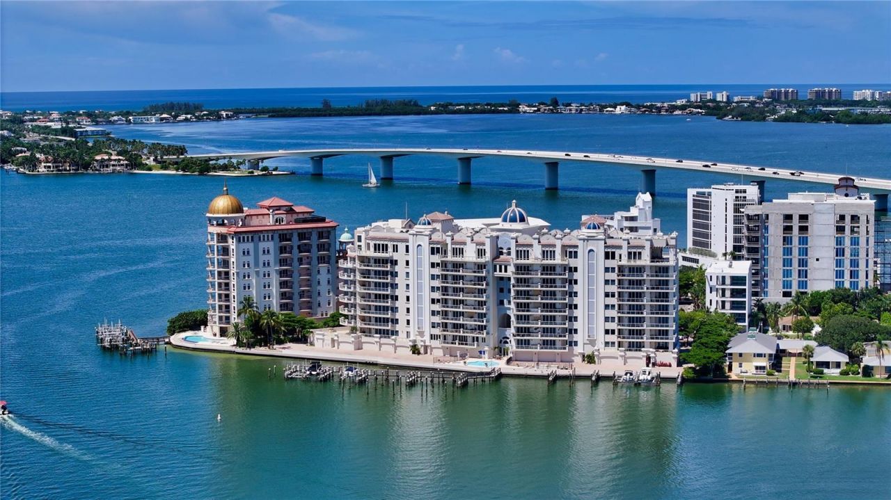 464 Golden Gate Point, Unit 702, Sarasota, FL 34236 Photo