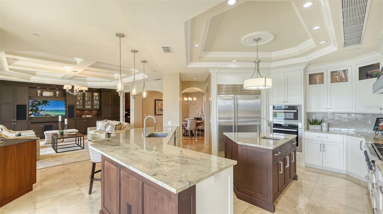 464 Golden Gate Point, Unit 702, Sarasota, FL 34236 Photo