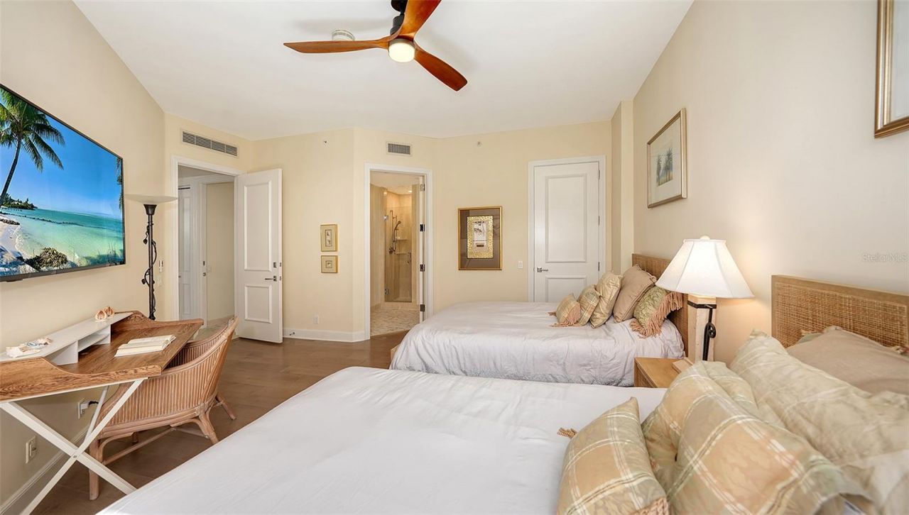 1241 Gulf Of Mexico Drive, Unit 803, Longboat Key, FL 34228 Photo