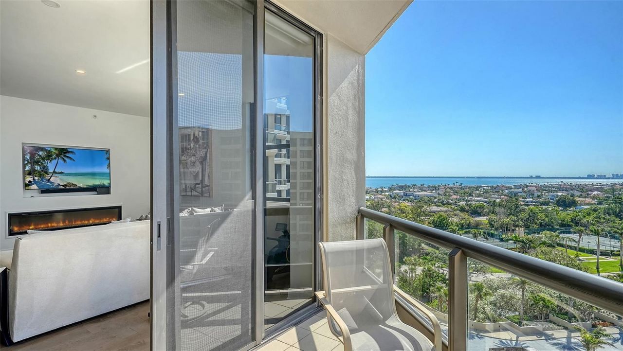 1241 Gulf Of Mexico Drive, Unit 803, Longboat Key, FL 34228 Photo