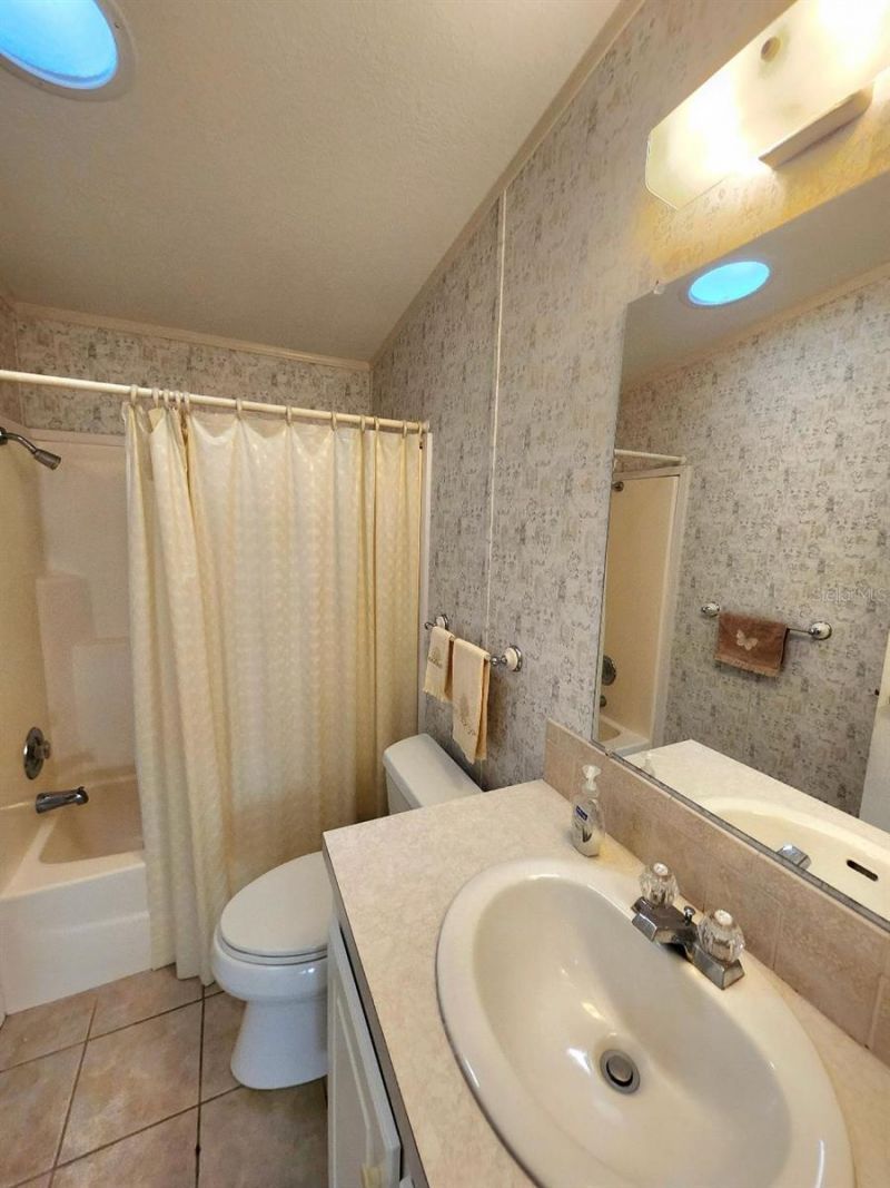 1706 Iowa Avenue, Bradenton, FL 34207 Photo