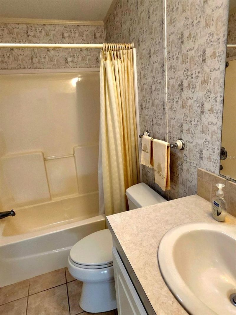 1706 Iowa Avenue, Bradenton, FL 34207 Photo