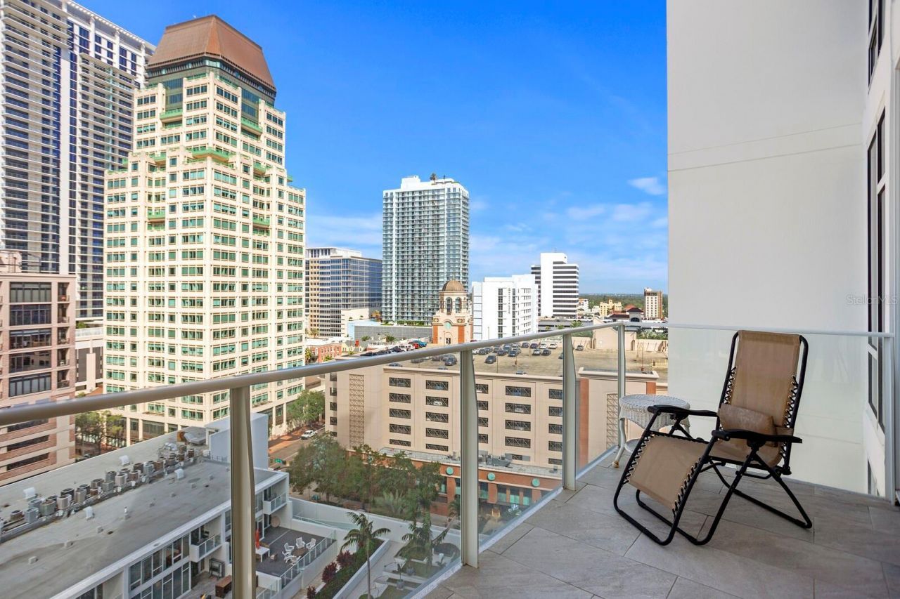 175 1st Street S, Unit 1603, Saint Petersburg, FL 33701 Photo