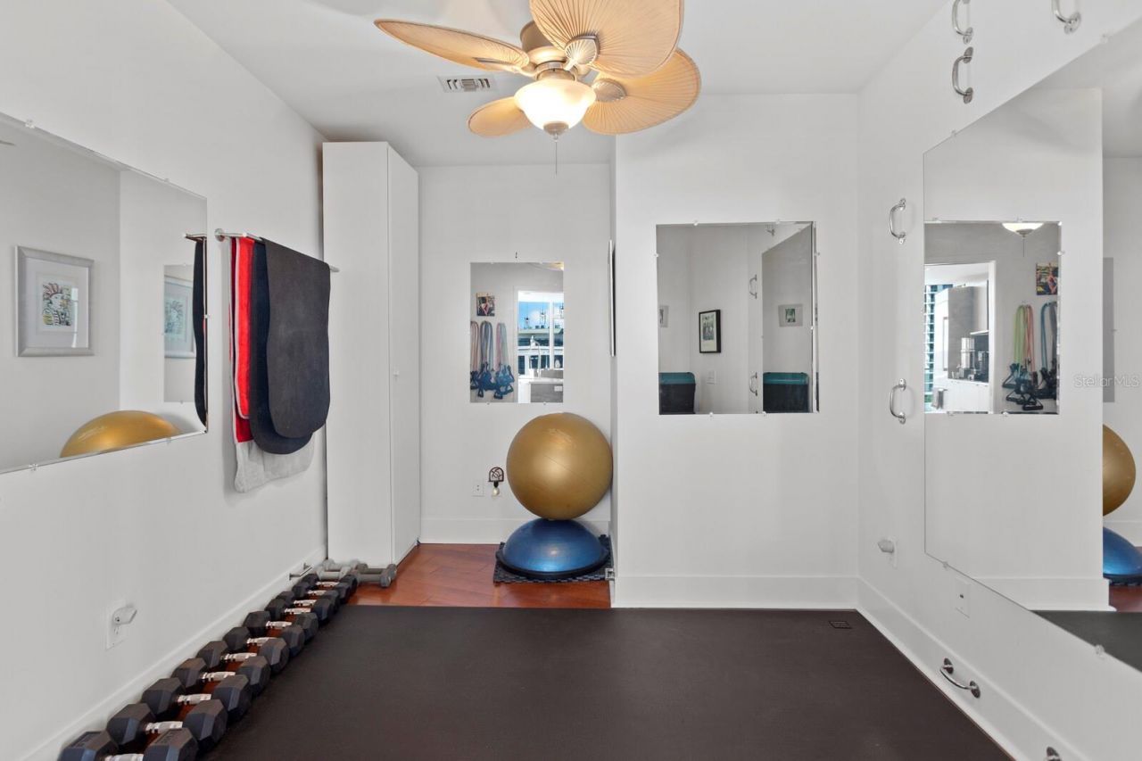 175 1st Street S, Unit 1603, Saint Petersburg, FL 33701 Photo