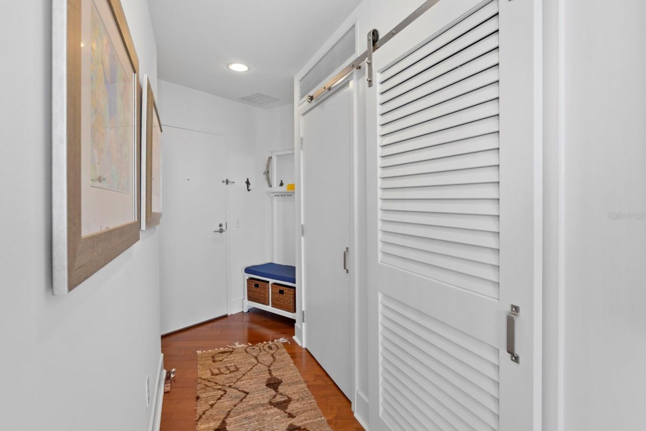 175 1st Street S, Unit 1603, Saint Petersburg, FL 33701 Photo