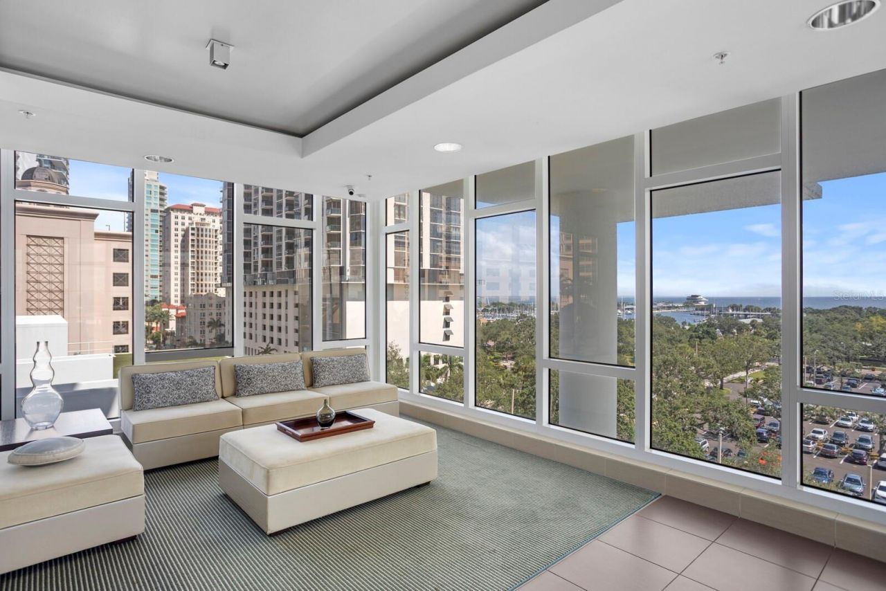 175 1st Street S, Unit 1603, Saint Petersburg, FL 33701 Photo