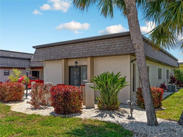 1708 LAKESIDE DRIVE, Unit 1710B, VENICE, FL 34293
