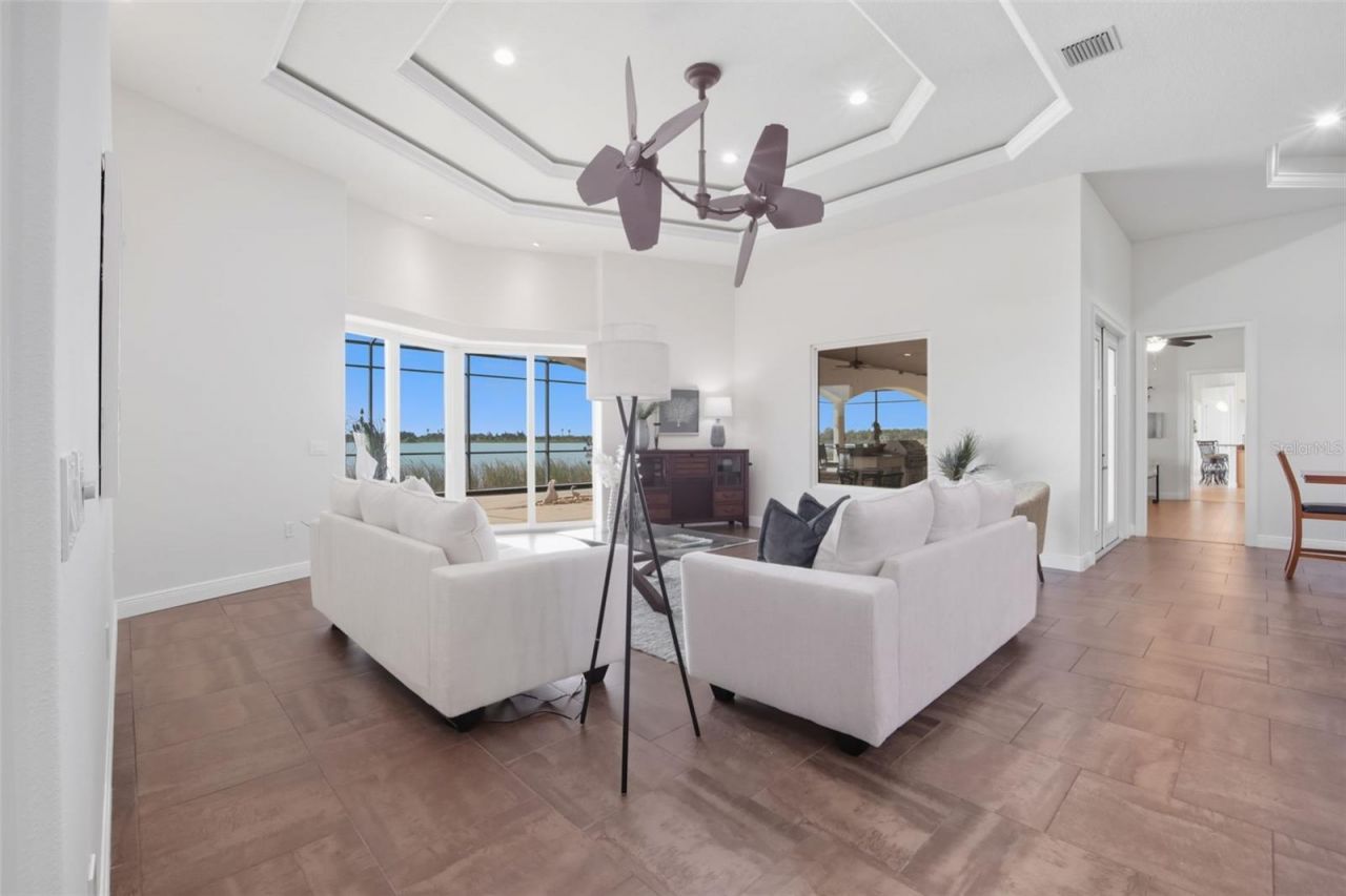 3215 Gulf City Road, Ruskin, FL 33570 Photo