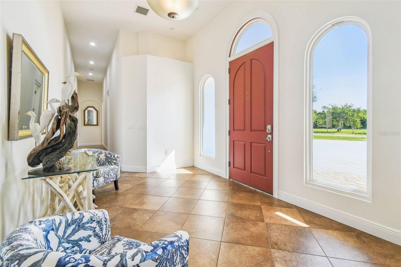 3215 Gulf City Road, Ruskin, FL 33570 Photo