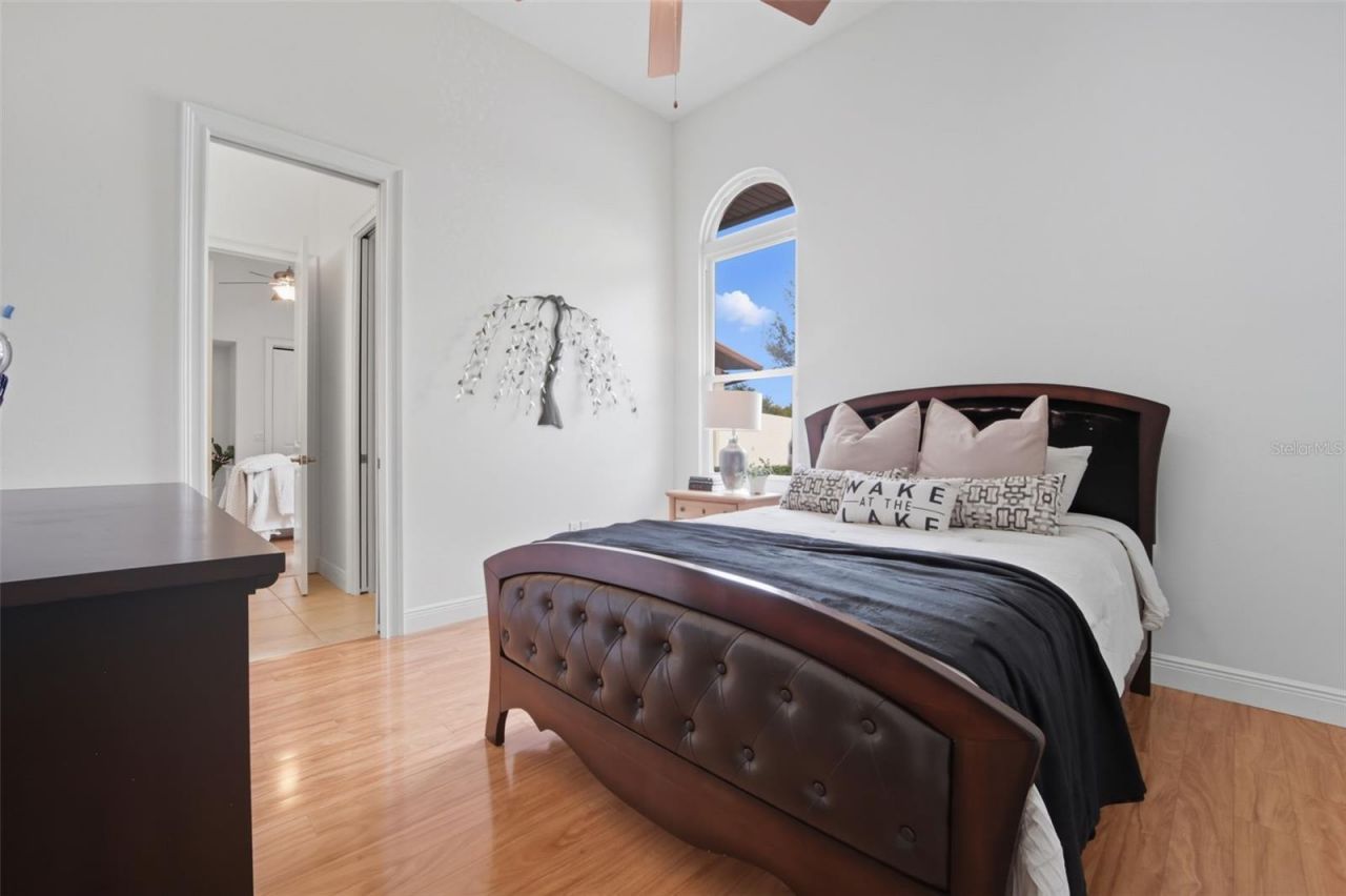 3215 Gulf City Road, Ruskin, FL 33570 Photo