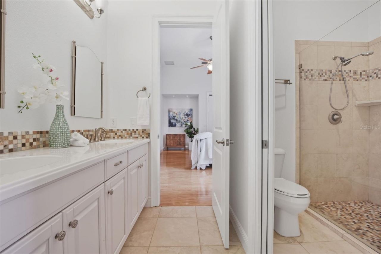 3215 Gulf City Road, Ruskin, FL 33570 Photo