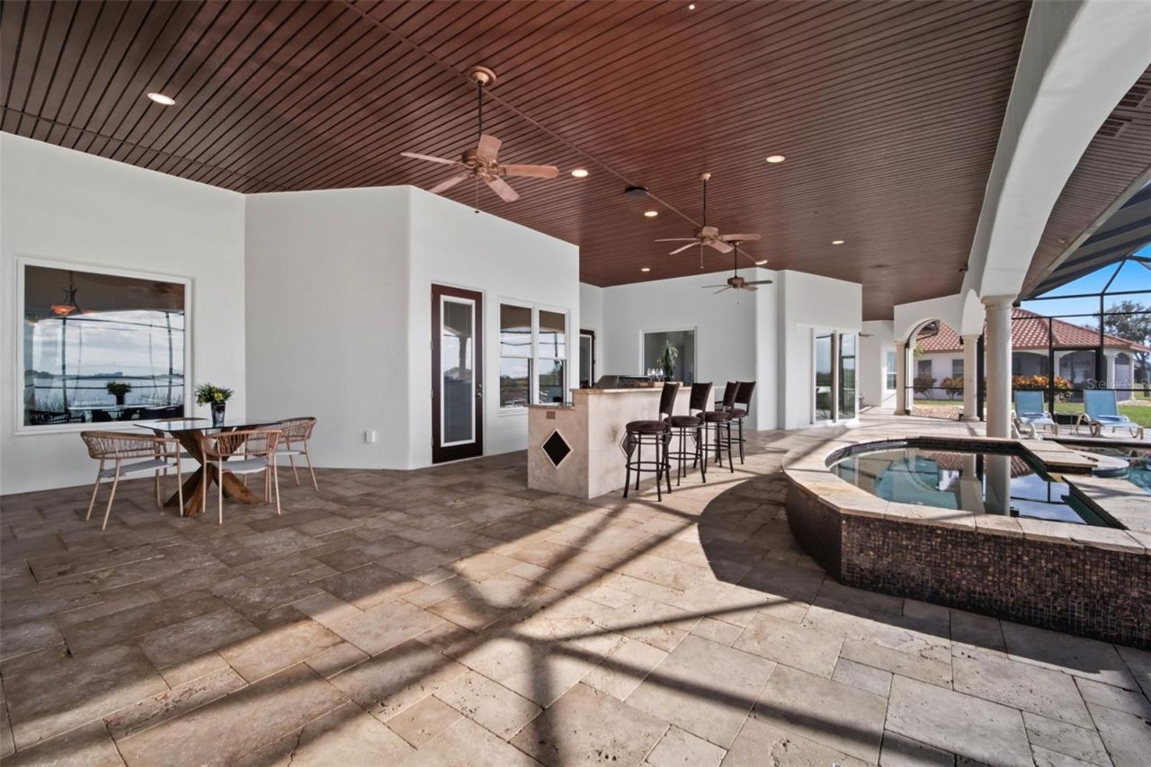 3215 Gulf City Road, Ruskin, FL 33570 Photo