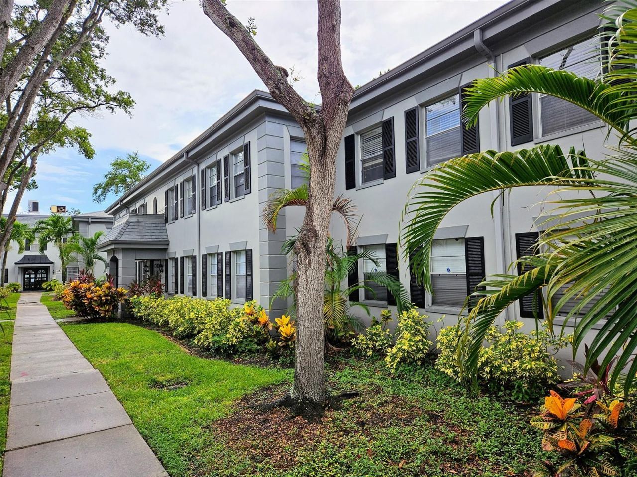 6930-a Place De La Paix, Unit 1B, South Pasadena, FL 33707 Main Photo