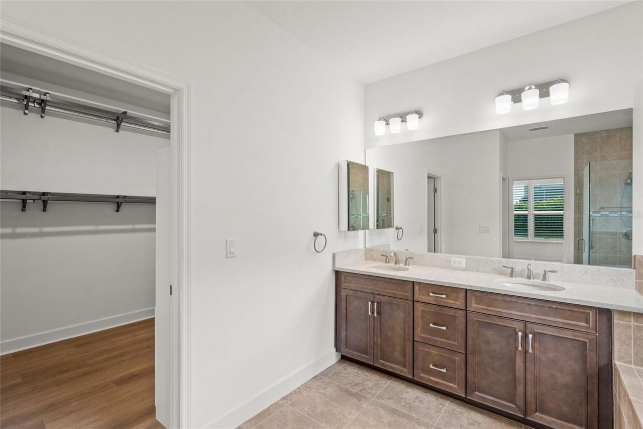 16308 Mount Holly Drive, Bradenton, FL 34211 Photo