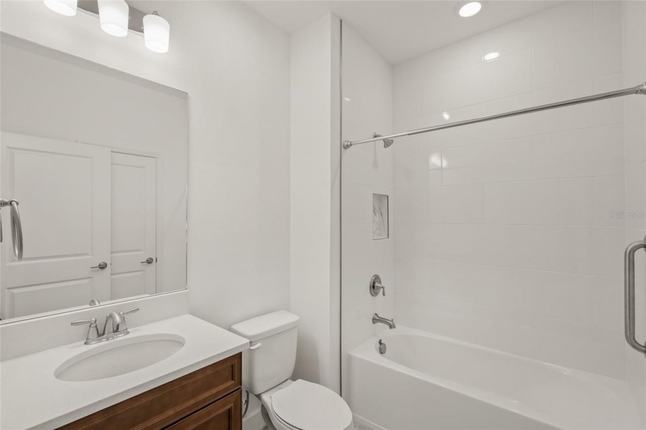 16308 Mount Holly Drive, Bradenton, FL 34211 Photo