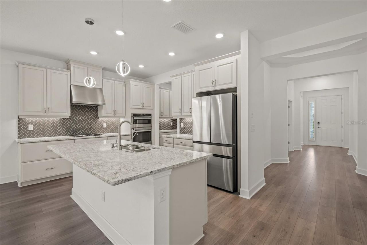 16308 Mount Holly Drive, Bradenton, FL 34211 Photo