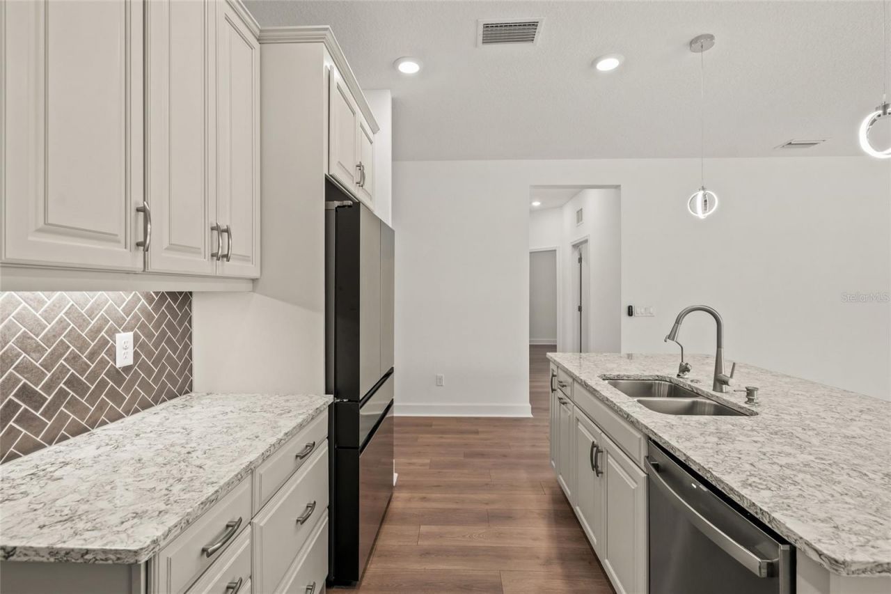 16308 Mount Holly Drive, Bradenton, FL 34211 Photo