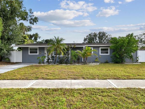 4722 W BAY AVENUE, TAMPA, FL 33616