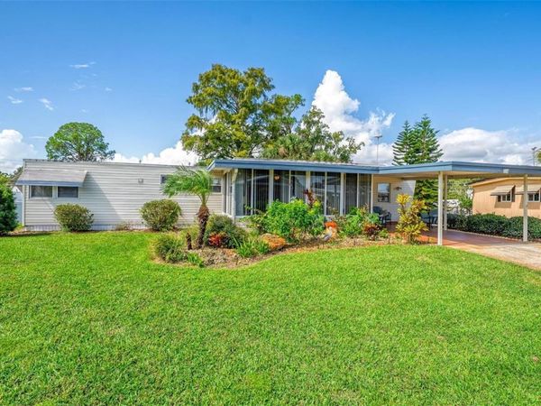 2718 VINDALE ROAD, TAVARES, FL 32778