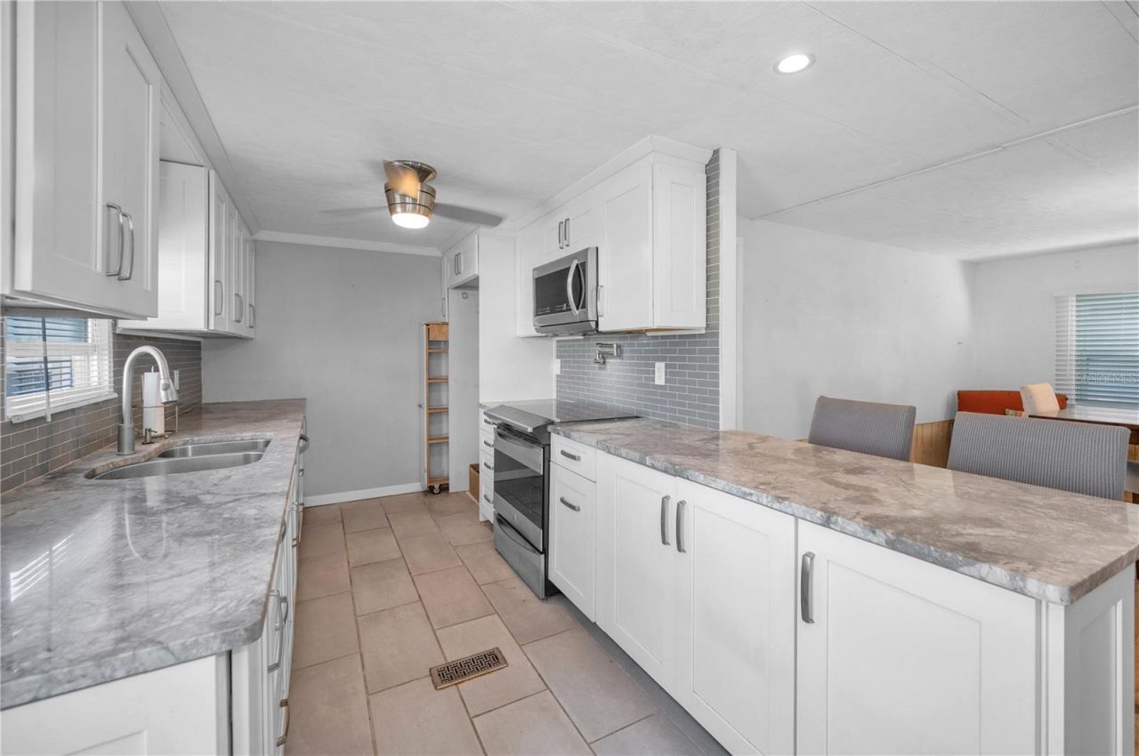 4288 86th Way N, Unit 20, Saint Petersburg, FL 33709 Photo