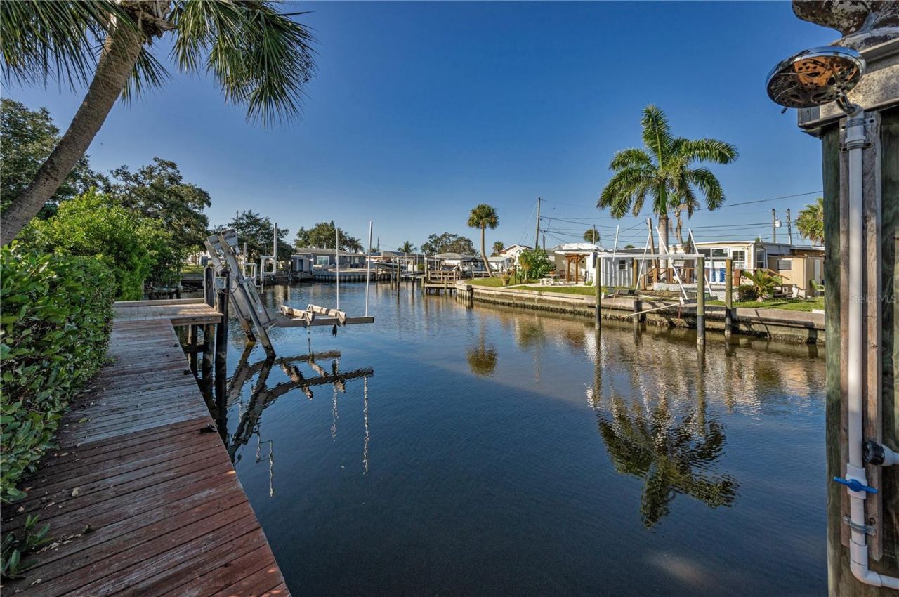 4288 86th Way N, Unit 20, Saint Petersburg, FL 33709 Photo