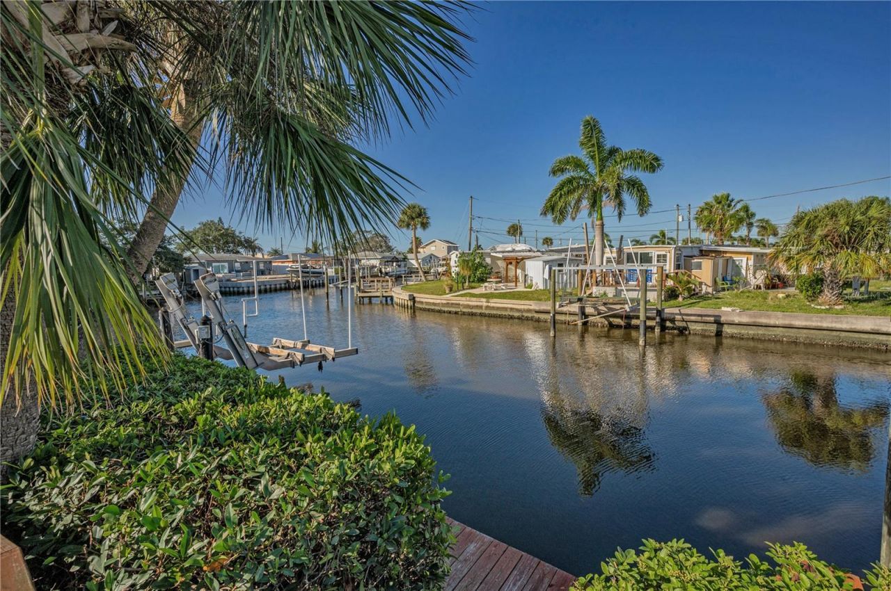 4288 86th Way N, Unit 20, Saint Petersburg, FL 33709 Photo