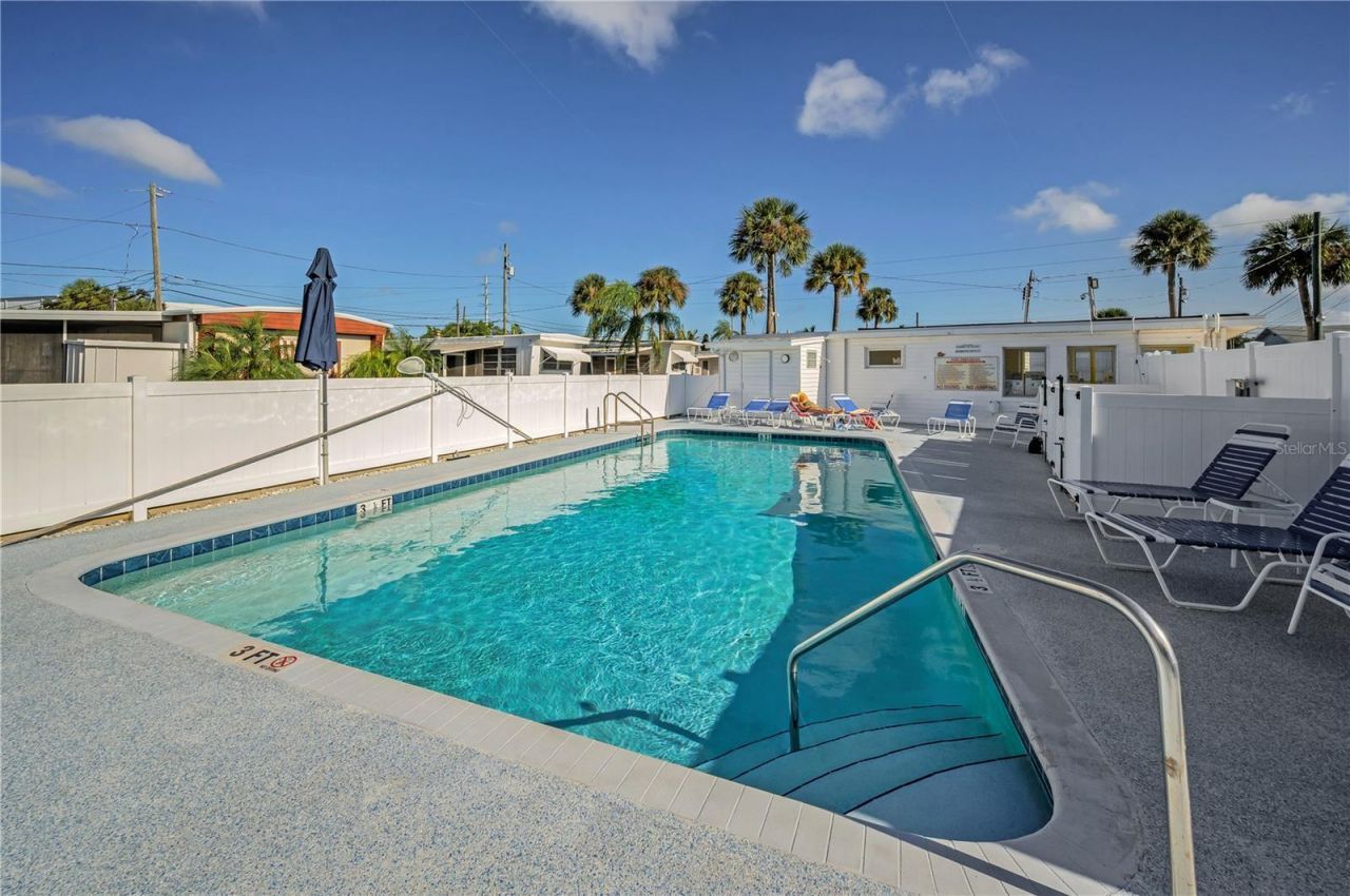 4288 86th Way N, Unit 20, Saint Petersburg, FL 33709 Photo